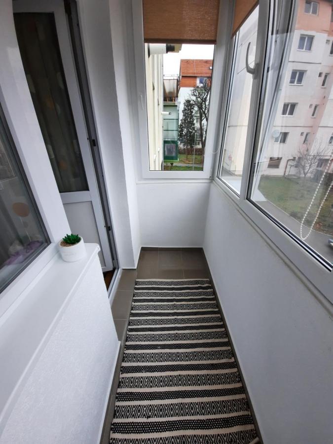 Happy Apartament Apartman Nagyszeben Kültér fotó